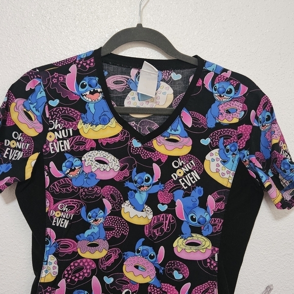 Disney Stitch/donut print scrub top see description for sizing - Picture 7 of 8